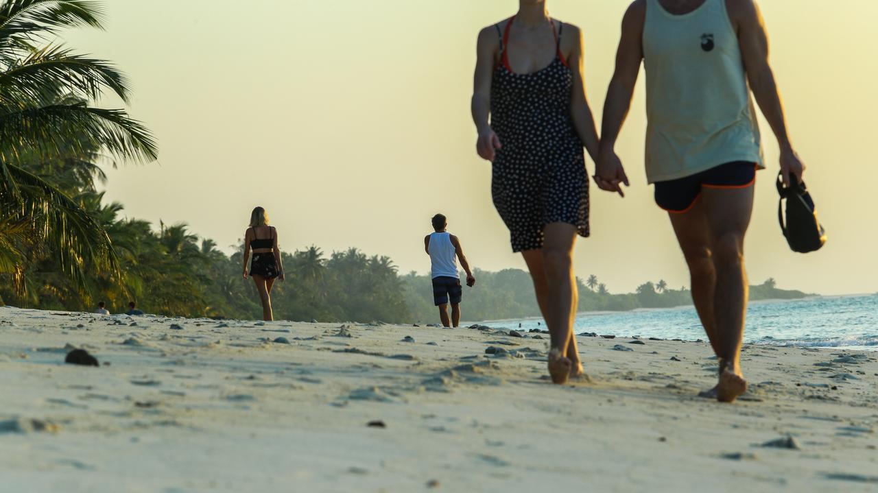 Dhigurah Retreat Beach Luaran gambar