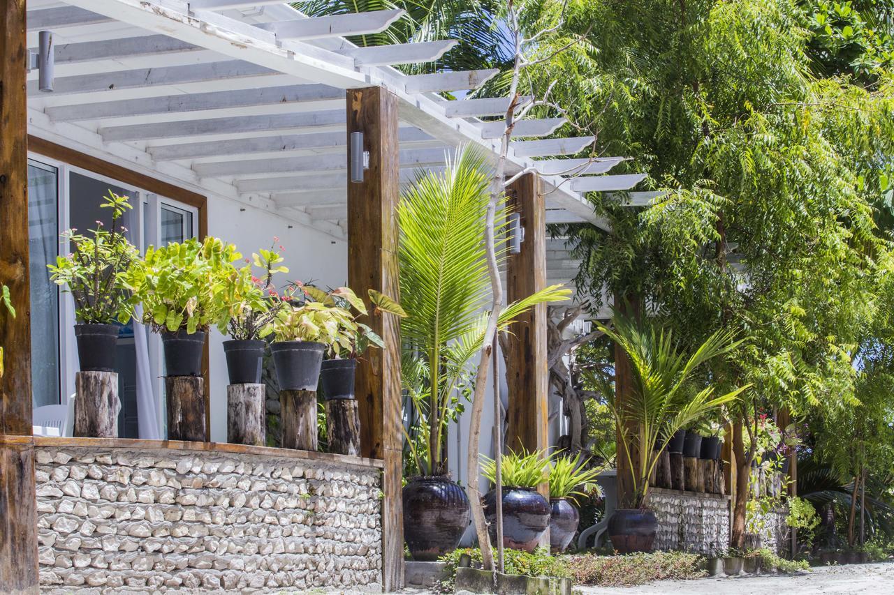 Dhigurah Retreat Beach Luaran gambar