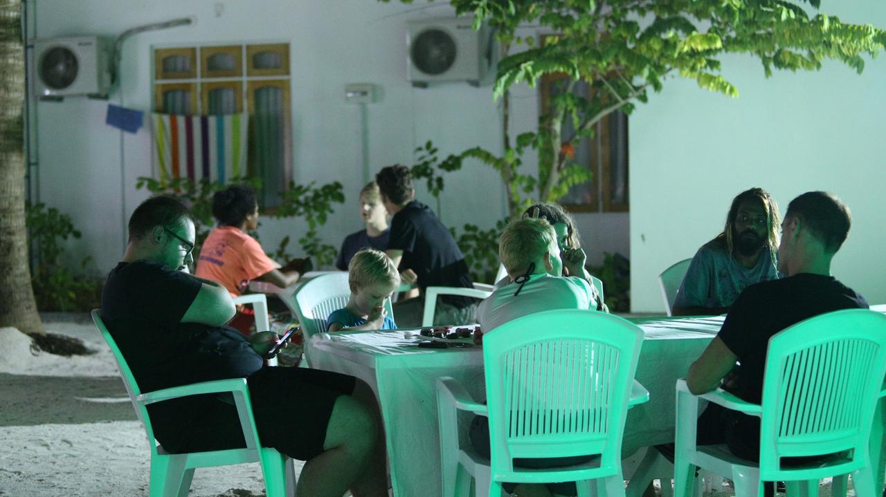 Dhigurah Retreat Beach Luaran gambar