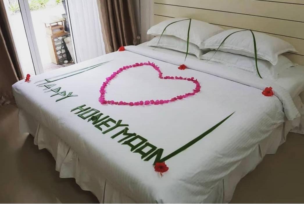 Dhigurah Retreat Beach Luaran gambar